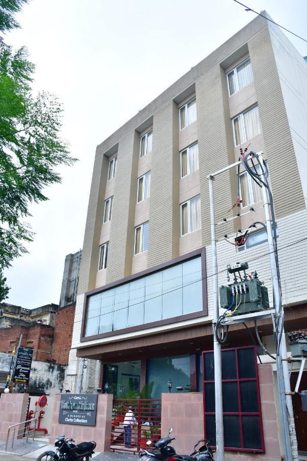 Hotel Yatharth Inn Varanasi Exterior photo